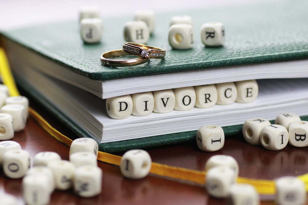 Featured Image For How Do You Begin a Divorce Case?